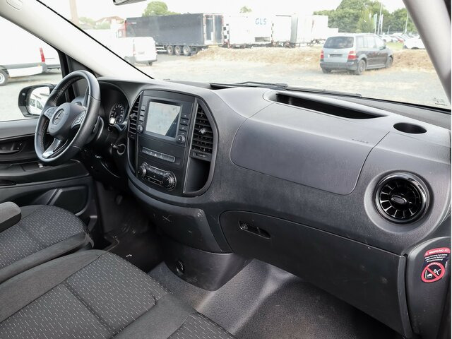 MERCEDES-BENZ Vito 116CDI lang,TourerPro,2xKlima,9Sitze,Kamera - Passenger van: picture 4 MERCEDES-BENZ Vito 116CDI lang,TourerPro,2xKlima,9Sitze,Kamera - Passenger van: picture 4