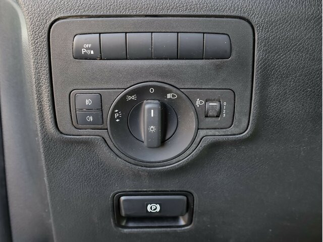 Small van MERCEDES-BENZ Vito114CDI KA lang ,Klima,Sortimo Regal: picture 11