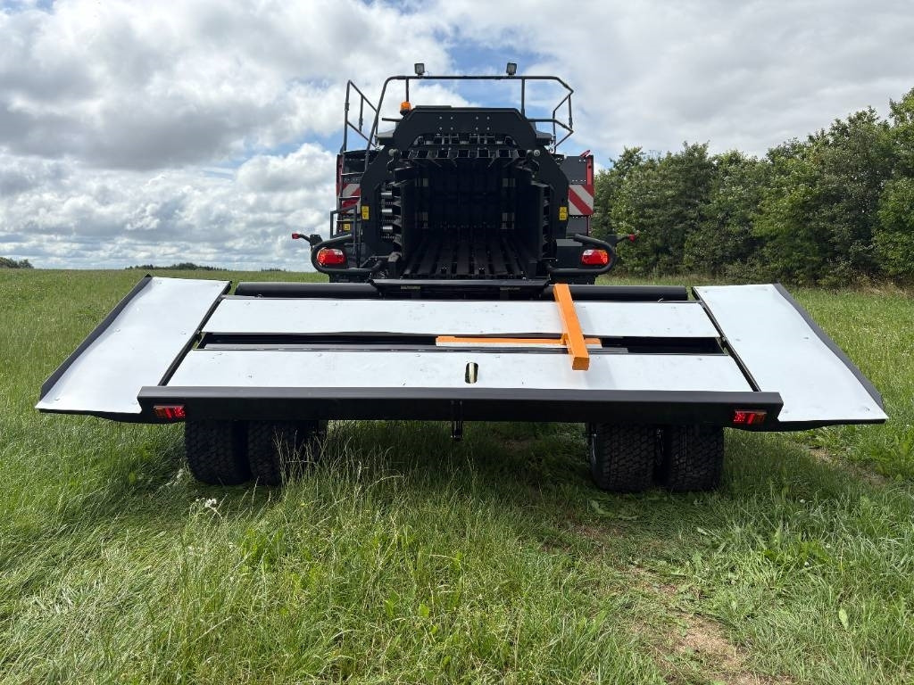 Pomi X 3  - Farm trailer: picture 5 Pomi X 3  - Farm trailer: picture 5