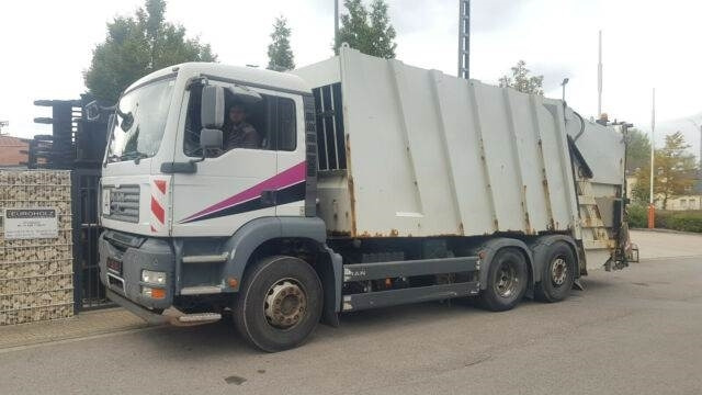 MAN Müllwagen 28.320 Klima Kamera Lenkachse - Garbage truck: picture 1 MAN Müllwagen 28.320 Klima Kamera Lenkachse - Garbage truck: picture 1