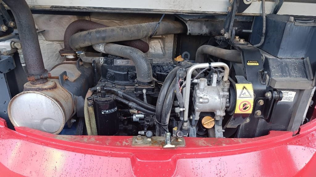 Mini excavator Takeuchi TB 260 Powertilt und Schnellwechsler MS 03, Radio: picture 18