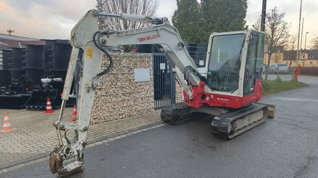 Mini excavator Takeuchi TB 260 Powertilt und Schnellwechsler MS 03, Radio: picture 16