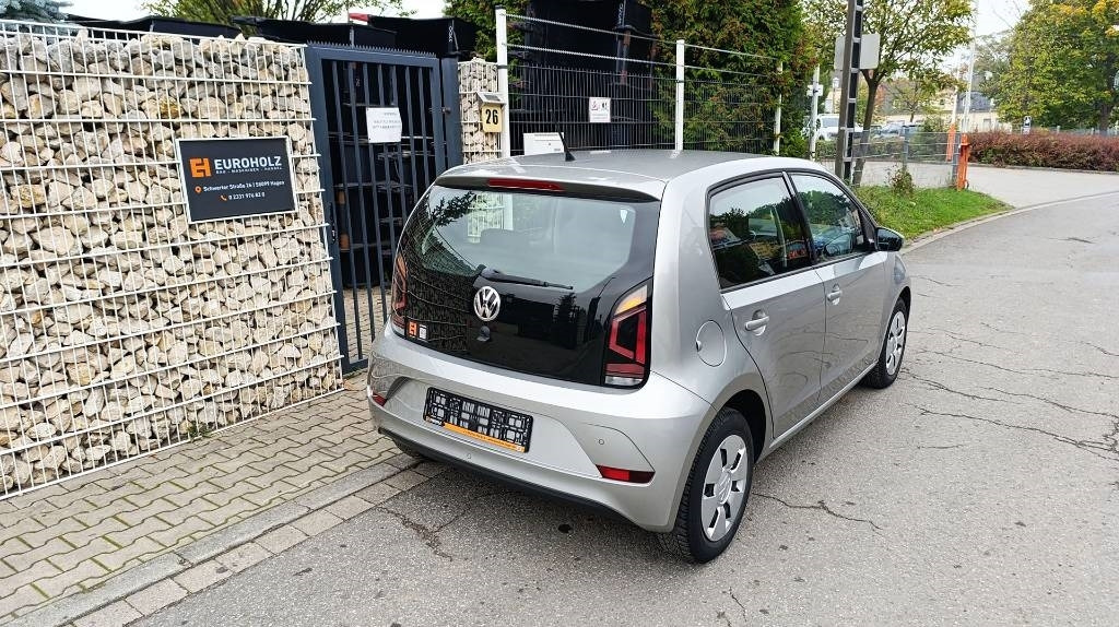 Volkswagen Up 1.0, nur 62tkm, 1. Hand, scheckheftgepflegt  - Car: picture 3 Volkswagen Up 1.0, nur 62tkm, 1. Hand, scheckheftgepflegt  - Car: picture 3