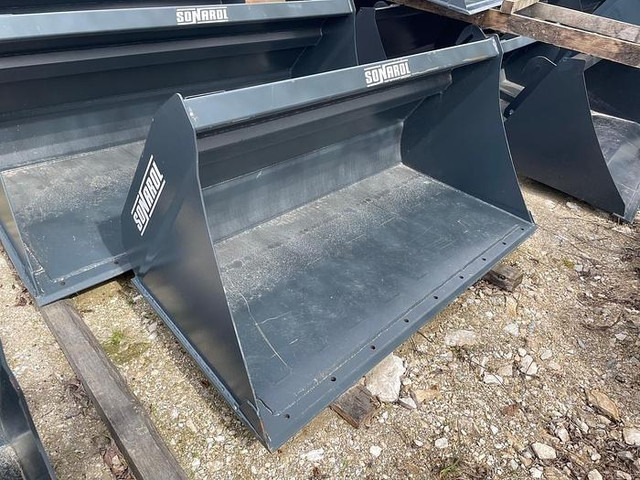 Sonarol Schwergutschaufel 180 cm mit Bobcat 114 cm Aufnahme - Attachment: picture 1 Sonarol Schwergutschaufel 180 cm mit Bobcat 114 cm Aufnahme - Attachment: picture 1