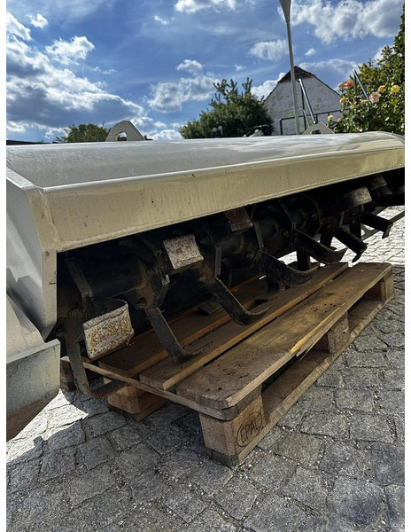 Cat LT18B TILLER - Soil tillage equipment: picture 4 Cat LT18B TILLER - Soil tillage equipment: picture 4