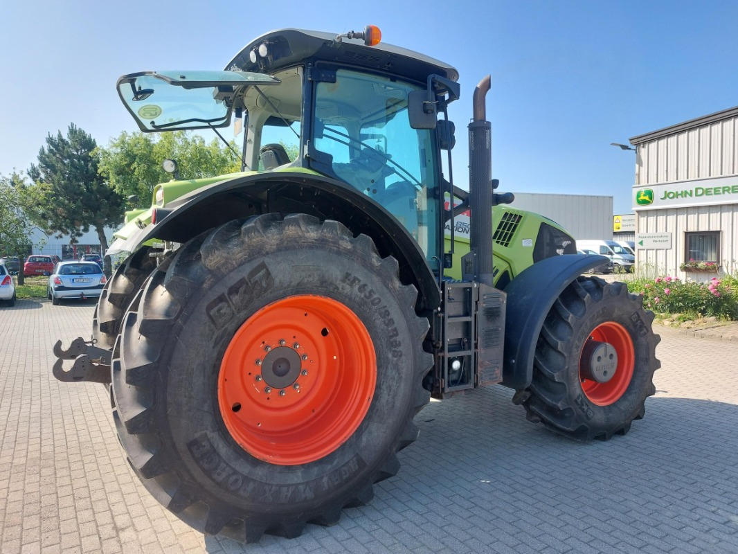 CLAAS Axion 850 - Farm tractor: picture 1 CLAAS Axion 850 - Farm tractor: picture 1