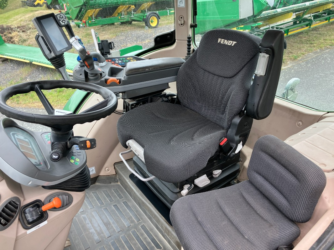 Fendt 724 PowerPlus mit Frontkraftheber - Farm tractor: picture 4 Fendt 724 PowerPlus mit Frontkraftheber - Farm tractor: picture 4