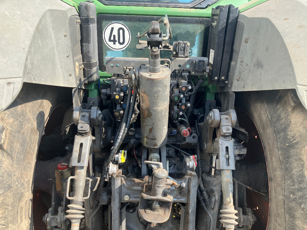 Fendt 828 Profi Plus - Farm tractor: picture 3 Fendt 828 Profi Plus - Farm tractor: picture 3