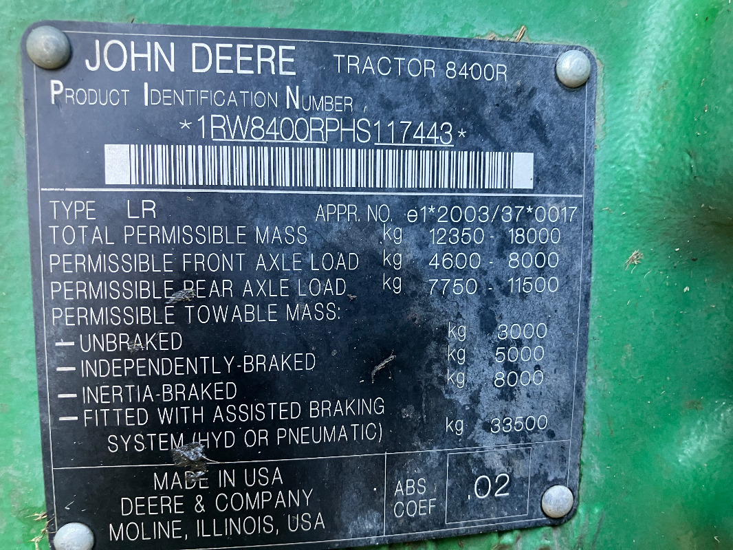 John Deere 8400R - Farm tractor: picture 2 John Deere 8400R - Farm tractor: picture 2