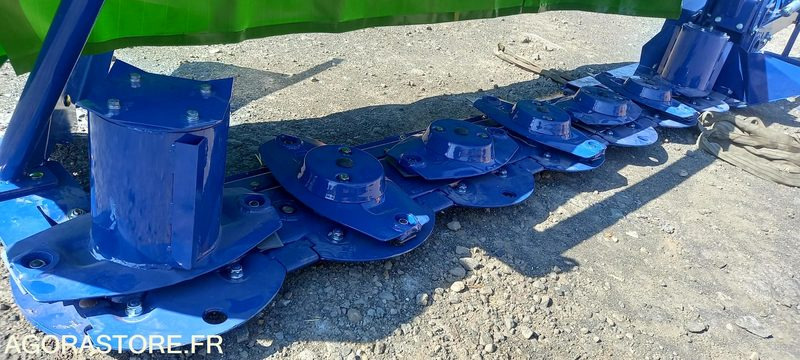 3 Faucheuses rotative 2m80 - Mower: picture 5 3 Faucheuses rotative 2m80 - Mower: picture 5