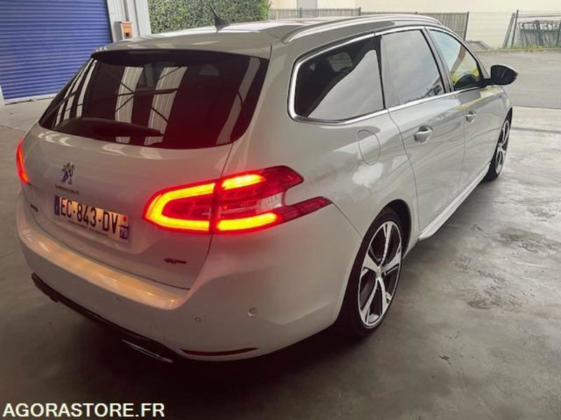 308 SW GT 1.6 THP 205cv - 05/2016 - 140150 KM - Car: picture 3 308 SW GT 1.6 THP 205cv - 05/2016 - 140150 KM - Car: picture 3