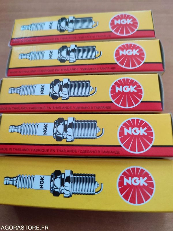 5 bougies NGK 3365 pour matériel espaces verts - Garden equipment: picture 1 5 bougies NGK 3365 pour matériel espaces verts - Garden equipment: picture 1