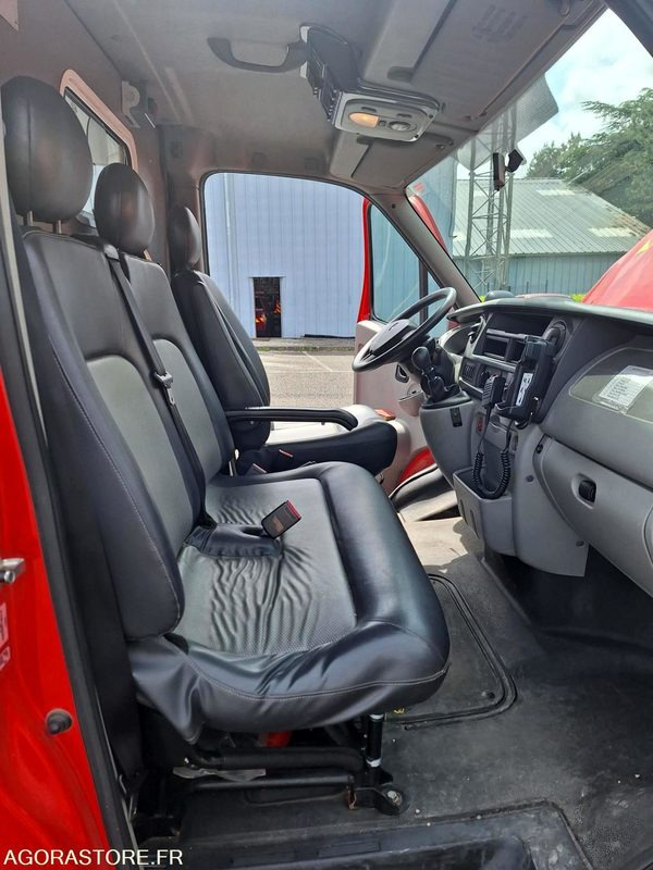 AMBULANCE RENAULT MASTER PICOT 2365 - Panel van: picture 5 AMBULANCE RENAULT MASTER PICOT 2365 - Panel van: picture 5