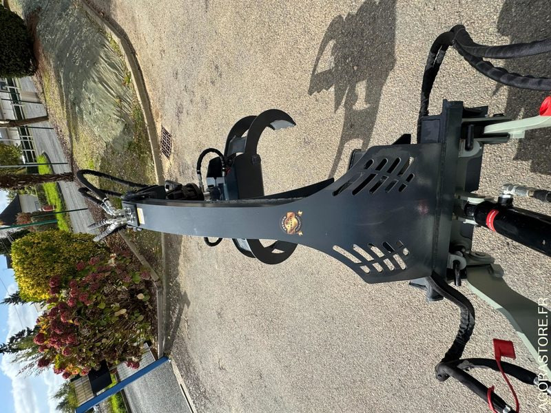 Grappin forestier avec rotator pour mini chargeuse à chenilles - Agricultural machinery: picture 3 Grappin forestier avec rotator pour mini chargeuse à chenilles - Agricultural machinery: picture 3