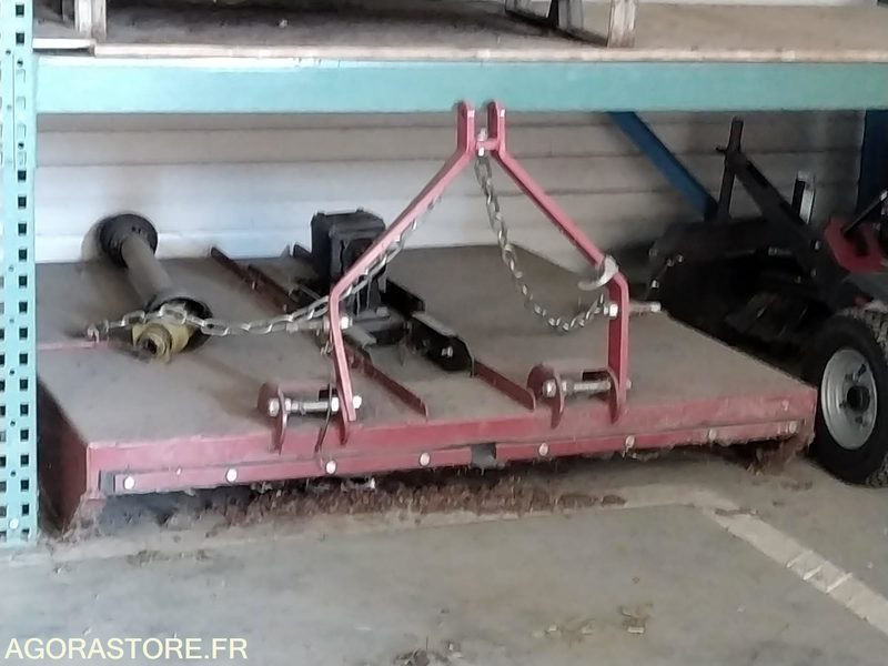 Gyrobroyeur - Agricultural machinery: picture 1 Gyrobroyeur - Agricultural machinery: picture 1
