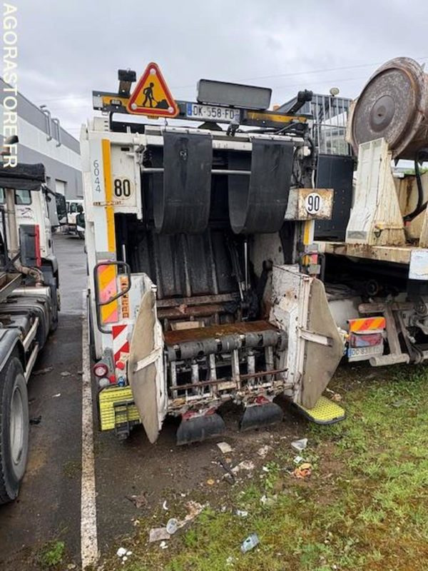 BOM 19T SCANIA GNV NON ROULANT (6044-VPIDF-66ICAM571X) - Garbage truck: picture 2 BOM 19T SCANIA GNV NON ROULANT (6044-VPIDF-66ICAM571X) - Garbage truck: picture 2