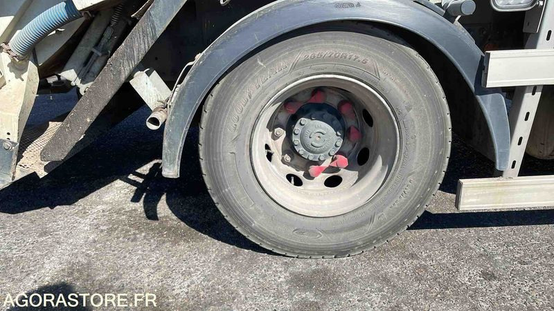 Garbage truck BOM - IVECO 120-210L - 2019: picture 6 Garbage truck BOM - IVECO 120-210L - 2019: picture 6