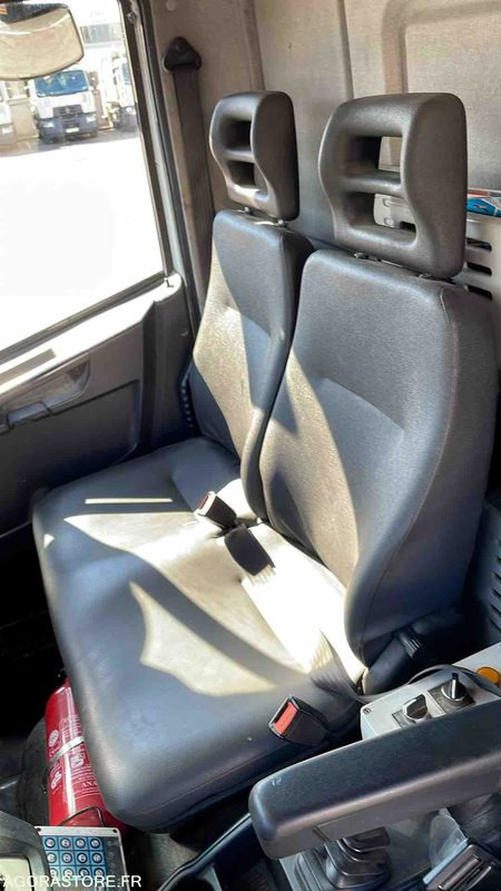 Garbage truck BOM - IVECO 120-210L - 2019: picture 14 Garbage truck BOM - IVECO 120-210L - 2019: picture 14