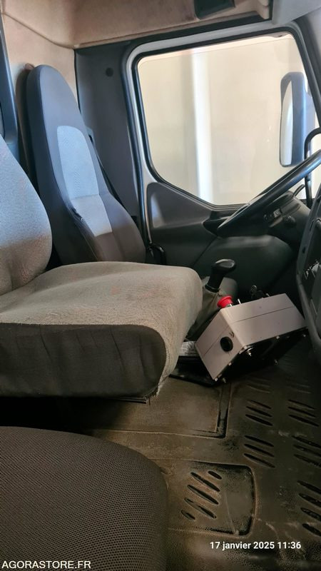 BOM RENAULT PREMIUM 270 DCI VOIE ETROITE - 2004 - 320239KM - Garbage truck: picture 5 BOM RENAULT PREMIUM 270 DCI VOIE ETROITE - 2004 - 320239KM - Garbage truck: picture 5