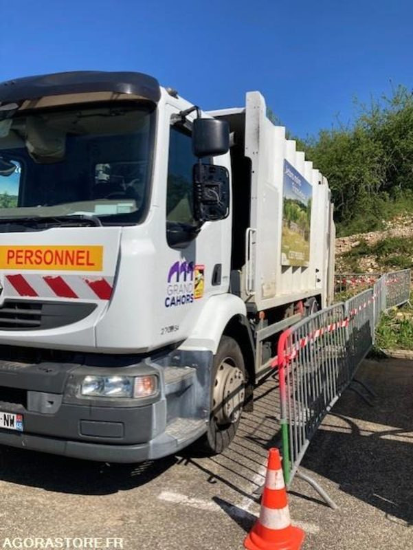 BOM Renault Midlum en attente - Garbage truck: picture 3 BOM Renault Midlum en attente - Garbage truck: picture 3