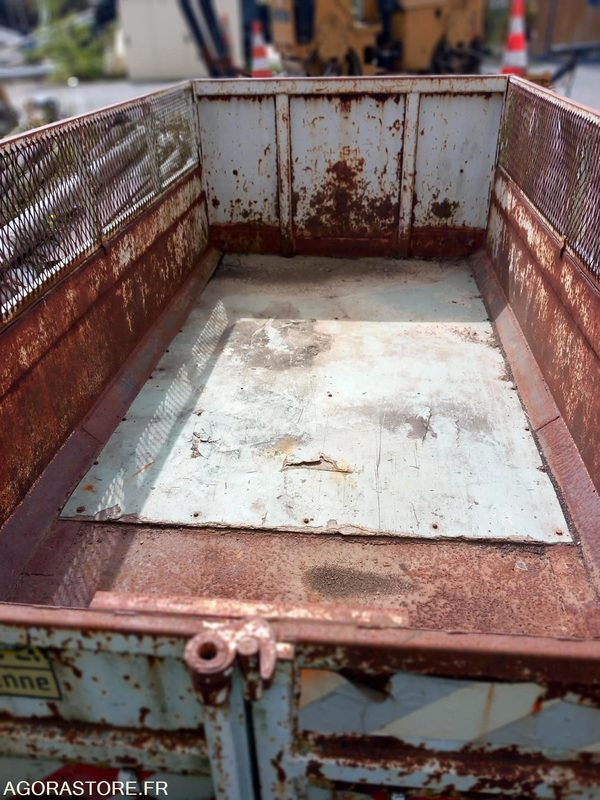 Benne Blanche - Construction equipment: picture 3 Benne Blanche - Construction equipment: picture 3