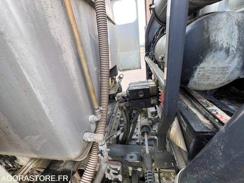 Road sweeper CAMION BALAYEUSE - RENAULT SCARAB MAJOR - 2004: picture 6
