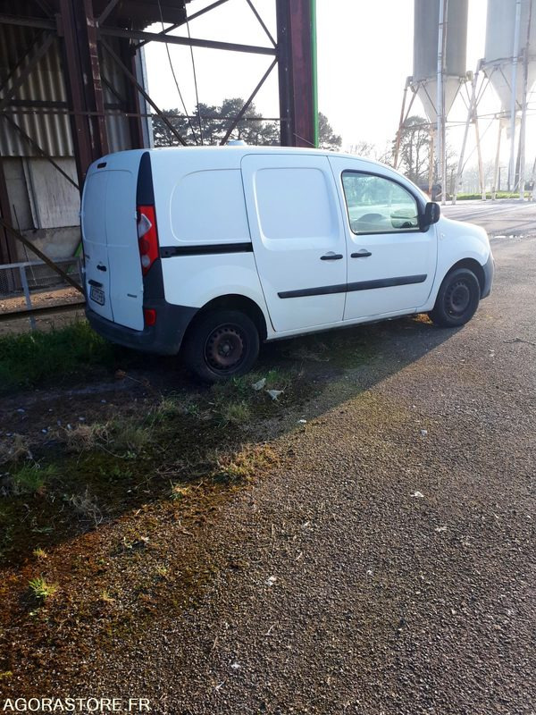 CAMIONETTE -RENAULT -KANGOO -2009 - 332 000KM - Small van: picture 1 CAMIONETTE -RENAULT -KANGOO -2009 - 332 000KM - Small van: picture 1