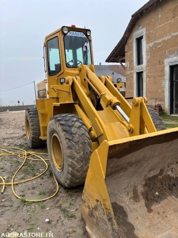 CHARGEUSE FORD A-64 1975 5650 HEURES - Loader: picture 5 CHARGEUSE FORD A-64 1975 5650 HEURES - Loader: picture 5