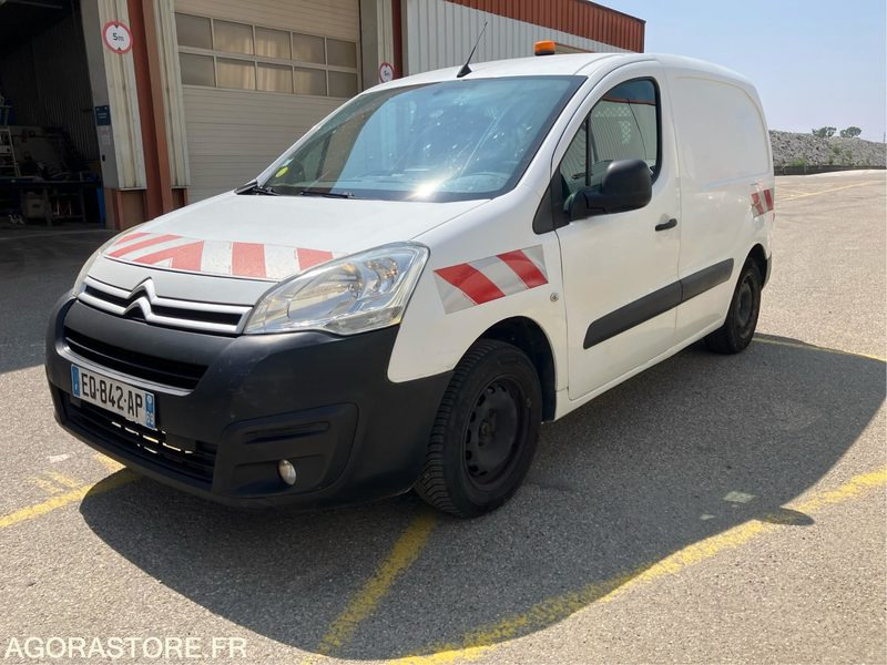 CITRIOEN - Berlingo BlueHDi 100 S&S BVM B - 2017 / 229369 KM (P1006539) - Small van: picture 2 CITRIOEN - Berlingo BlueHDi 100 S&S BVM B - 2017 / 229369 KM (P1006539) - Small van: picture 2