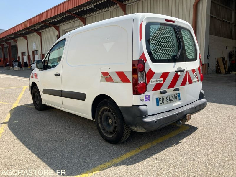 CITRIOEN - Berlingo BlueHDi 100 S&S BVM B - 2017 / 229369 KM (P1006539) - Small van: picture 1 CITRIOEN - Berlingo BlueHDi 100 S&S BVM B - 2017 / 229369 KM (P1006539) - Small van: picture 1