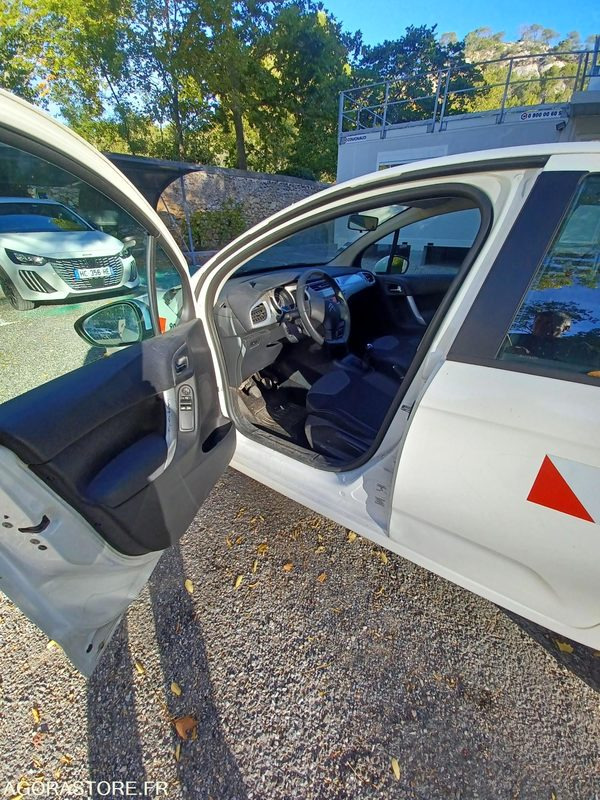 CITROEN C3 - 2 PLACES - REF SCP/900 - Car: picture 4 CITROEN C3 - 2 PLACES - REF SCP/900 - Car: picture 4