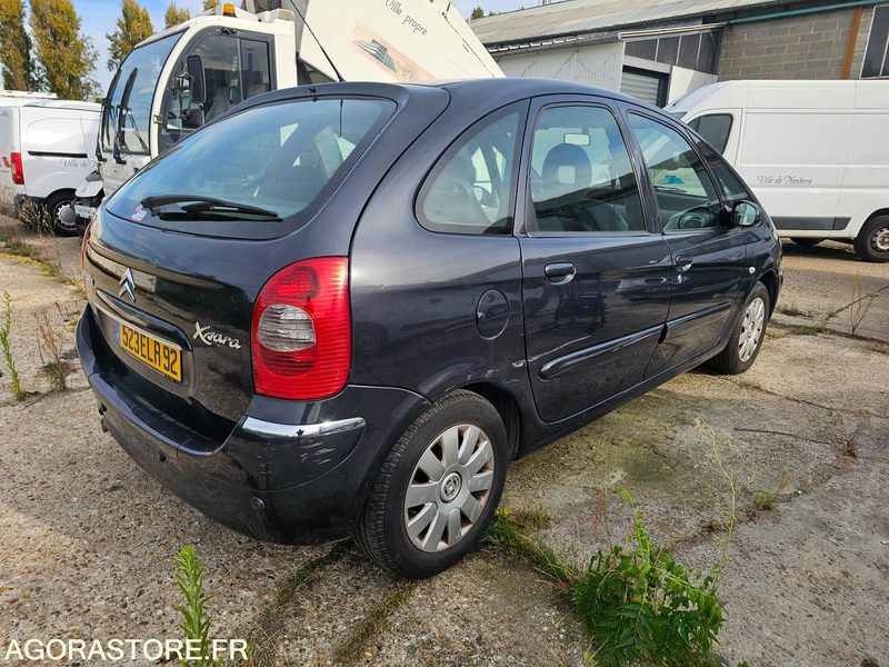 CITROEN XSARA PICASSO - 2005 - 185842KM - 523ELR92 - Car: picture 3 CITROEN XSARA PICASSO - 2005 - 185842KM - 523ELR92 - Car: picture 3