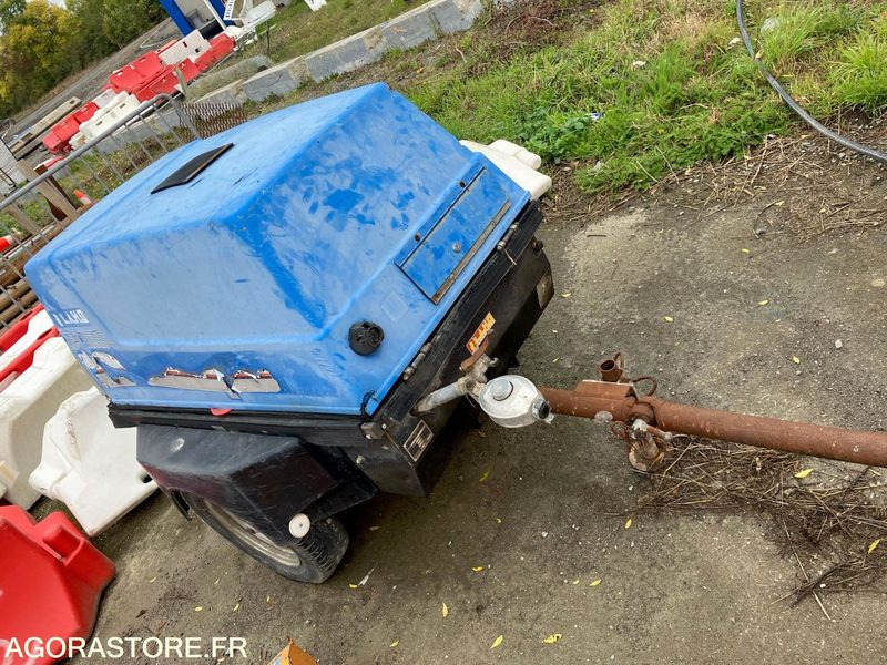 COMPRESSEUR THERMIQUE DIESEL - Air compressor: picture 1 COMPRESSEUR THERMIQUE DIESEL - Air compressor: picture 1