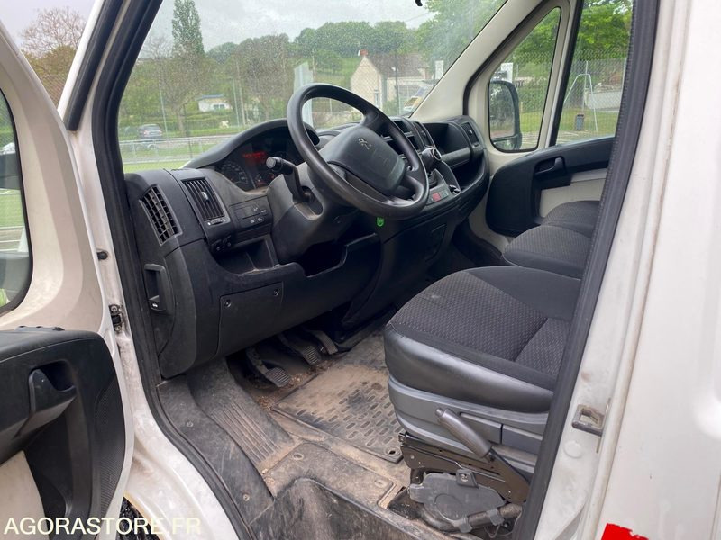 Camion benne Peugeot BOXER - 2014 - 70 000km - Tipper van: picture 3 Camion benne Peugeot BOXER - 2014 - 70 000km - Tipper van: picture 3