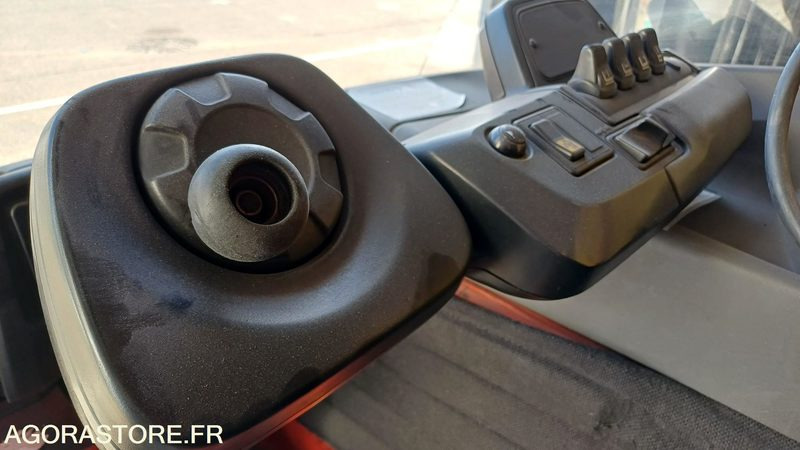 Chariot retractable (Cat.5 R489) Toyota RRE2 5600H (C703) - Forklift: picture 1 Chariot retractable (Cat.5 R489) Toyota RRE2 5600H (C703) - Forklift: picture 1