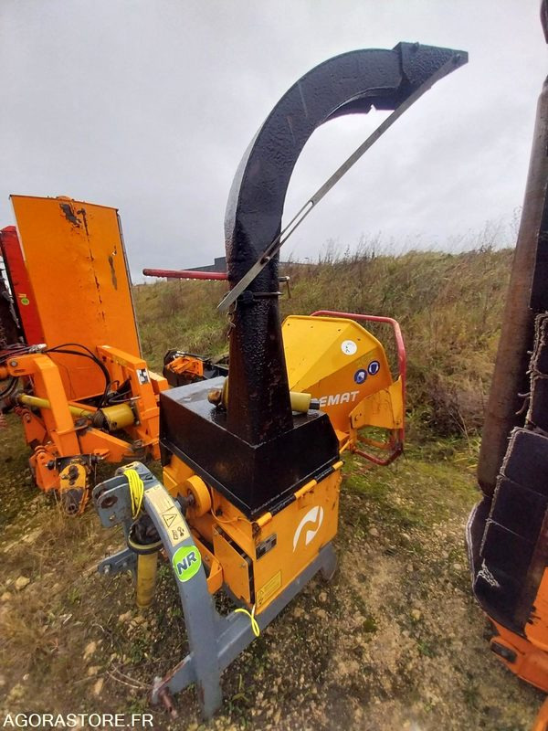 DECHIQUETEUSE DE BRANCHES NOREMAT B160 - Wood chipper: picture 1 DECHIQUETEUSE DE BRANCHES NOREMAT B160 - Wood chipper: picture 1