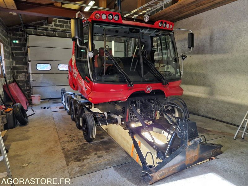 Dameuse Kässbohrer Pisten Bully PB600 - Snow removal vehicle: picture 1 Dameuse Kässbohrer Pisten Bully PB600 - Snow removal vehicle: picture 1