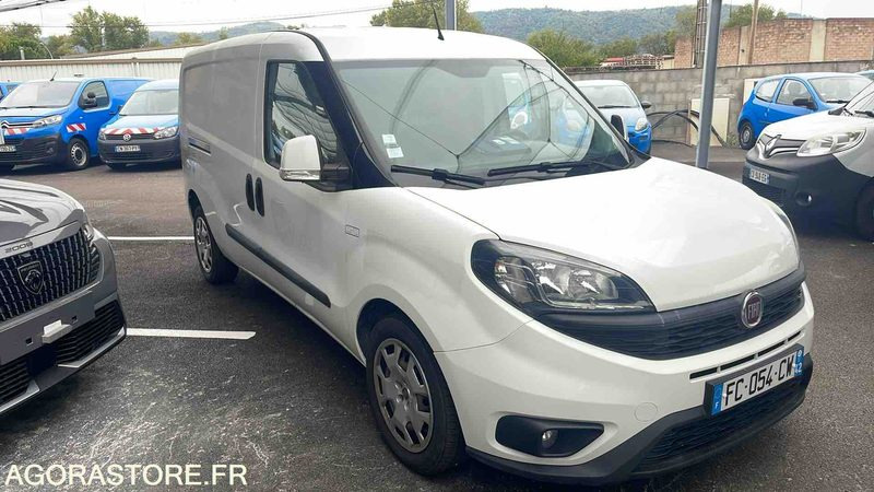 FIAT DOBLO - 2018 - 73197KM - FC054CW - Small van: picture 2 FIAT DOBLO - 2018 - 73197KM - FC054CW - Small van: picture 2