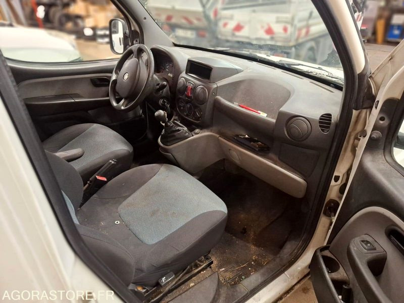 FIAT DOBLO CARGO 2 - Small van: picture 5 FIAT DOBLO CARGO 2 - Small van: picture 5