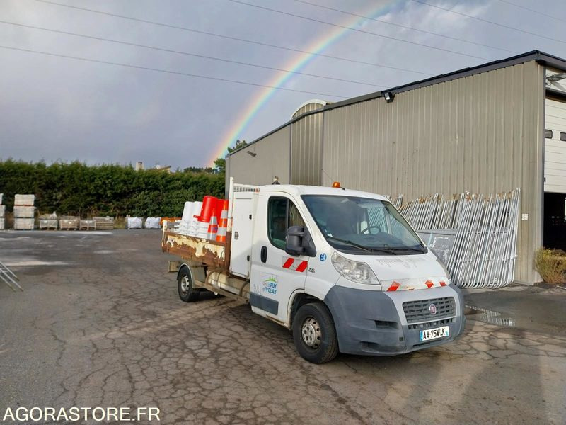 FIAT DUCATO 3.5 ML 2.2 MJT BENNE AA-754-LK 170 000 kms 2009 - Tipper van: picture 1 FIAT DUCATO 3.5 ML 2.2 MJT BENNE AA-754-LK 170 000 kms 2009 - Tipper van: picture 1