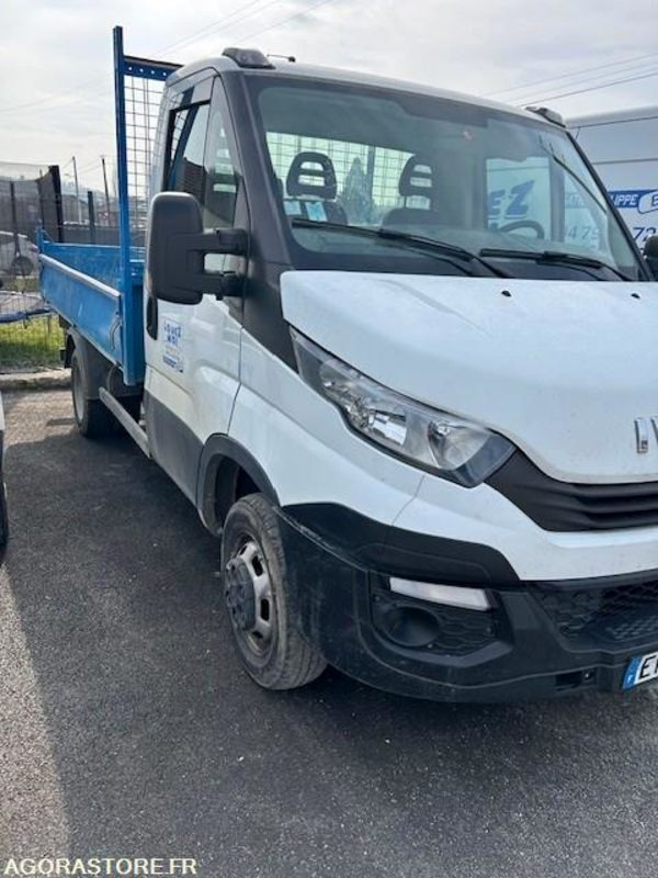 FOURGON BENNE 3.5 T IVECO DAILY 35-150 2018 120 000 KM - Tipper van: picture 5 FOURGON BENNE 3.5 T IVECO DAILY 35-150 2018 120 000 KM - Tipper van: picture 5