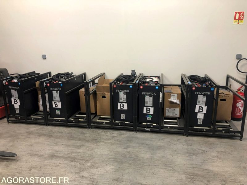 Gerbeur à plateforme élevable - Stacker: picture 4 Gerbeur à plateforme élevable - Stacker: picture 4