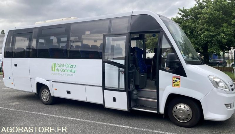 IVECO 70C17 DIETRICH CAREBUS - 2014 - 41295 KM - Minibus, Passenger van: picture 1 IVECO 70C17 DIETRICH CAREBUS - 2014 - 41295 KM - Minibus, Passenger van: picture 1
