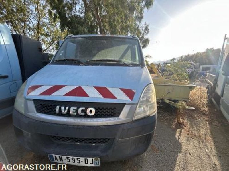 IVECO DAILY - 2010 - 156734KM - AN595DJ - Panel van: picture 2 IVECO DAILY - 2010 - 156734KM - AN595DJ - Panel van: picture 2