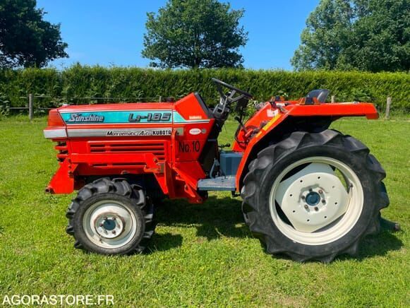 Kubota L1-185 - Compact tractor: picture 3 Kubota L1-185 - Compact tractor: picture 3