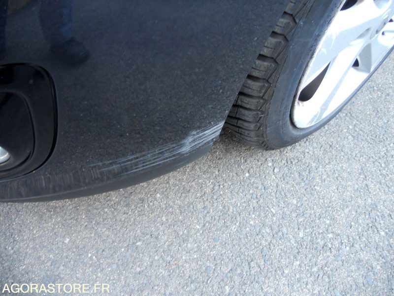 LOT 8 SLT - RENAULT MEGANE - Car: picture 3 LOT 8 SLT - RENAULT MEGANE - Car: picture 3