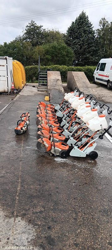 LOT DE 11 DECOUPEUSES STIHL TS410 + 10 CHARIOTS DE COUPE (PRIX NEUF : 21 400€) - Construction equipment: picture 2 LOT DE 11 DECOUPEUSES STIHL TS410 + 10 CHARIOTS DE COUPE (PRIX NEUF : 21 400€) - Construction equipment: picture 2