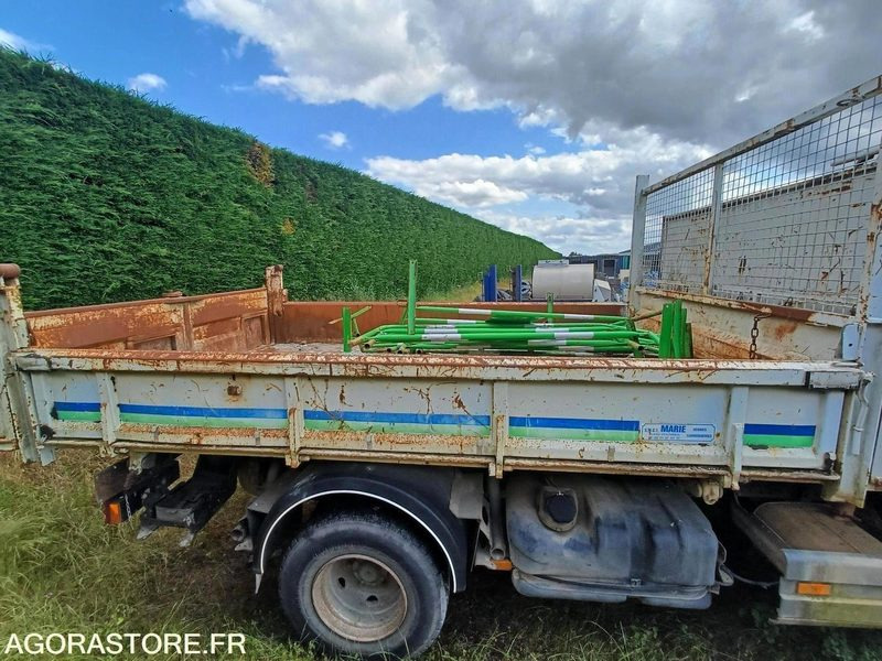 MERCEDES - ATEGO B 918 BENNE AVEC COFFRE - 2002 / 321065KMS (09/2019) - 6487XW14 - Tipper: picture 4 MERCEDES - ATEGO B 918 BENNE AVEC COFFRE - 2002 / 321065KMS (09/2019) - 6487XW14 - Tipper: picture 4