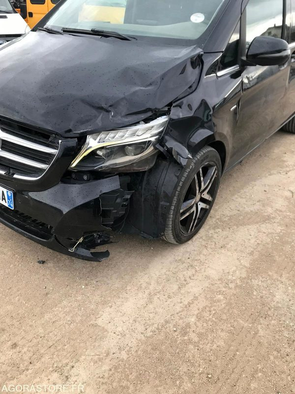 MERCEDES CLASSE V 250cdi 4 MATIC - 2017 / 441000 KM - Car: picture 4 MERCEDES CLASSE V 250cdi 4 MATIC - 2017 / 441000 KM - Car: picture 4