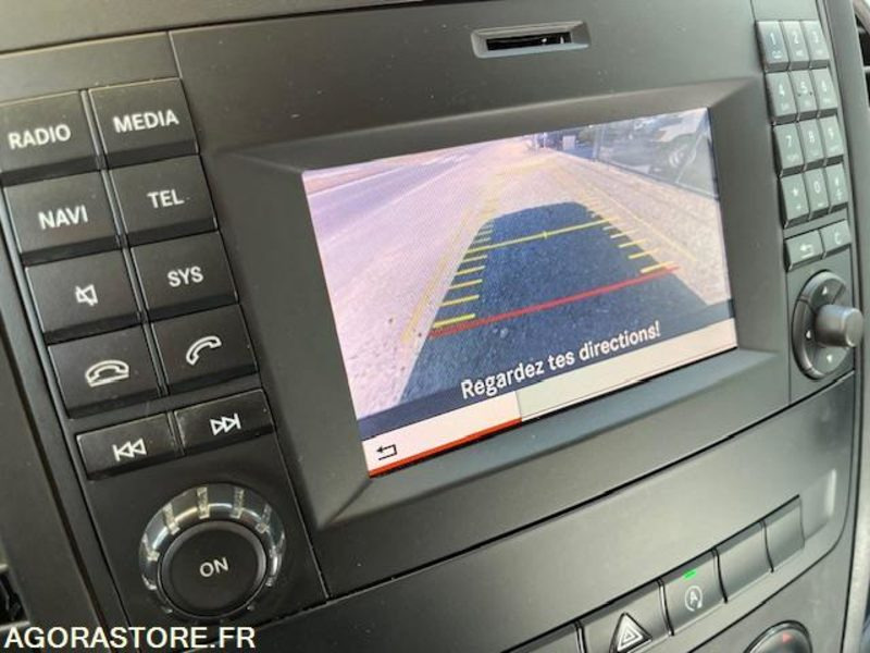 MERCEDES VITO FOURGON 119 CDI BLUETEC COMPACT 4X4 7G-TRONIC 2 PLACES - Panel van: picture 5 MERCEDES VITO FOURGON 119 CDI BLUETEC COMPACT 4X4 7G-TRONIC 2 PLACES - Panel van: picture 5